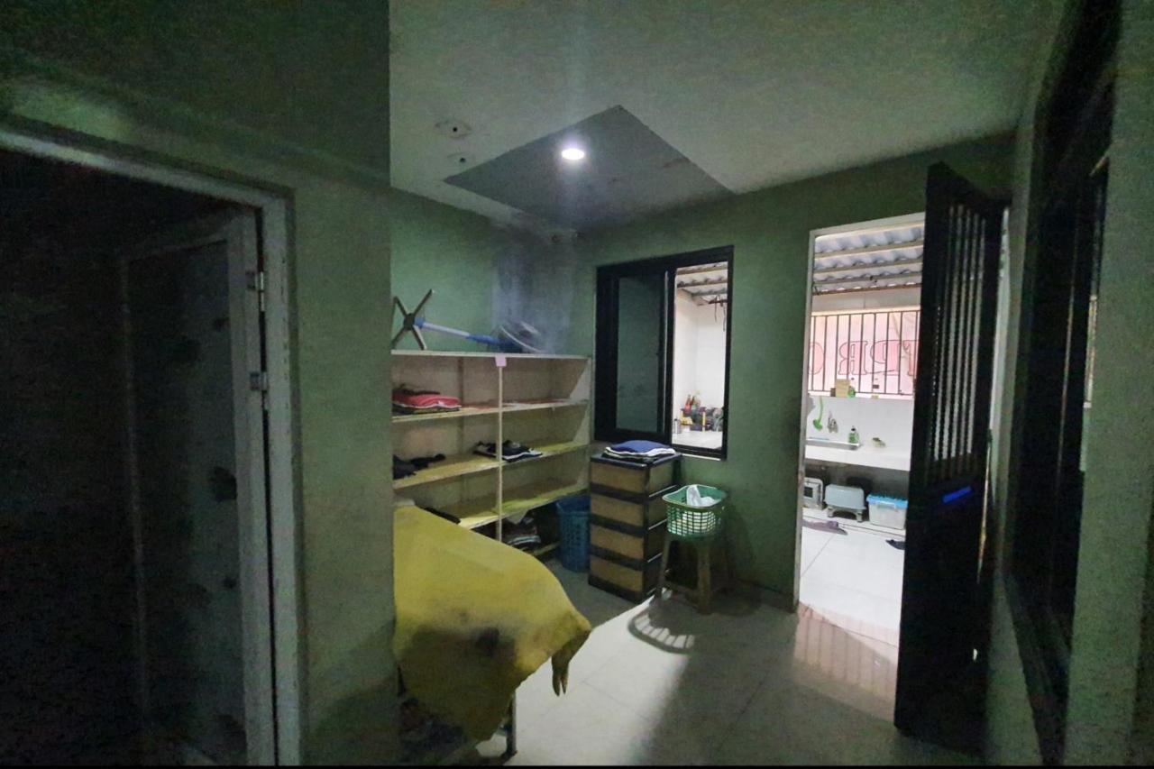 Oyo 93109 Garden Homestay 1 Tpr Surabaya Exterior foto