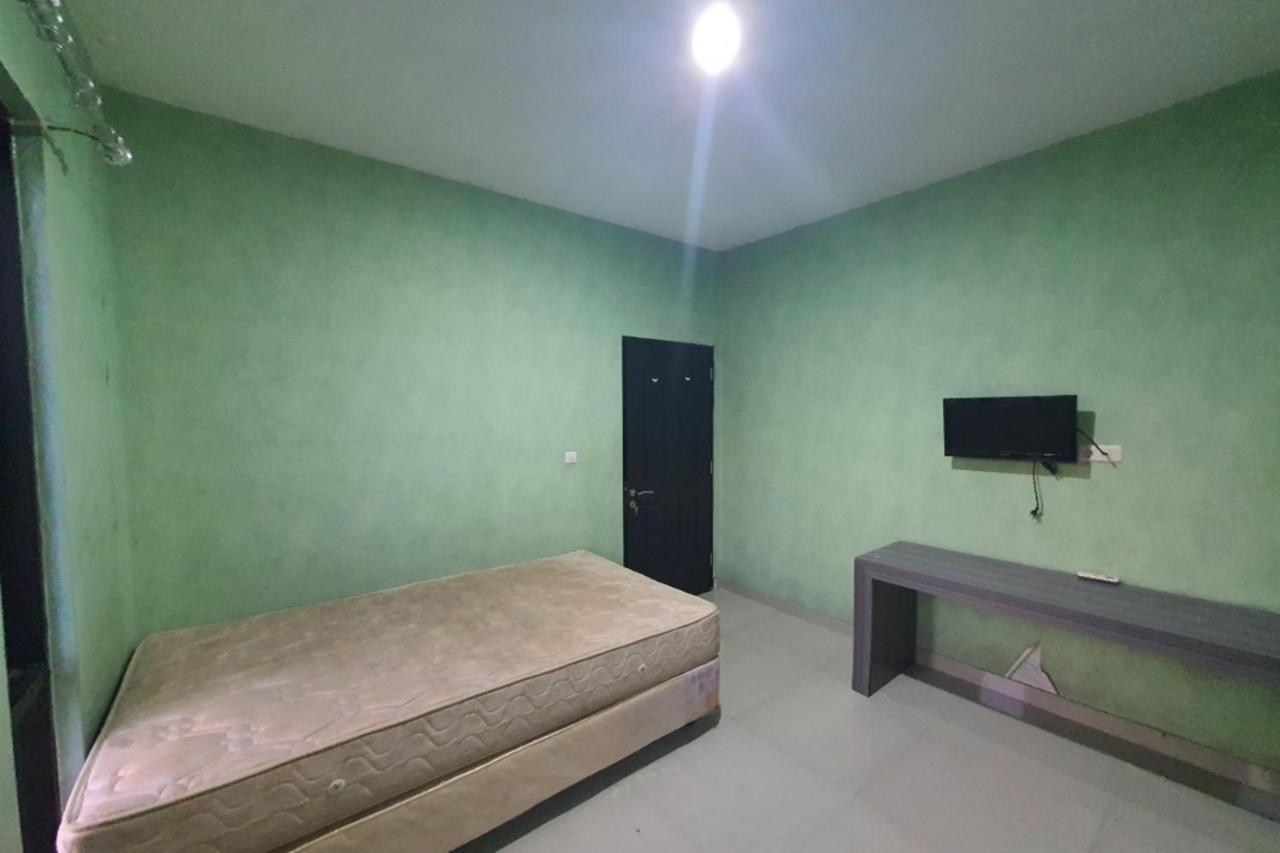 Oyo 93109 Garden Homestay 1 Tpr Surabaya Exterior foto