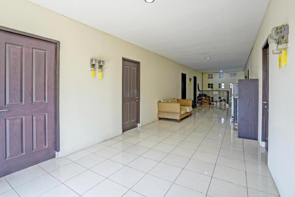 Oyo 93109 Garden Homestay 1 Tpr Surabaya Exterior foto